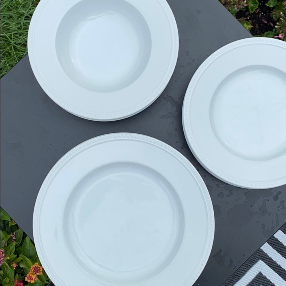 Crate&Barrel Staccato Dinnerware